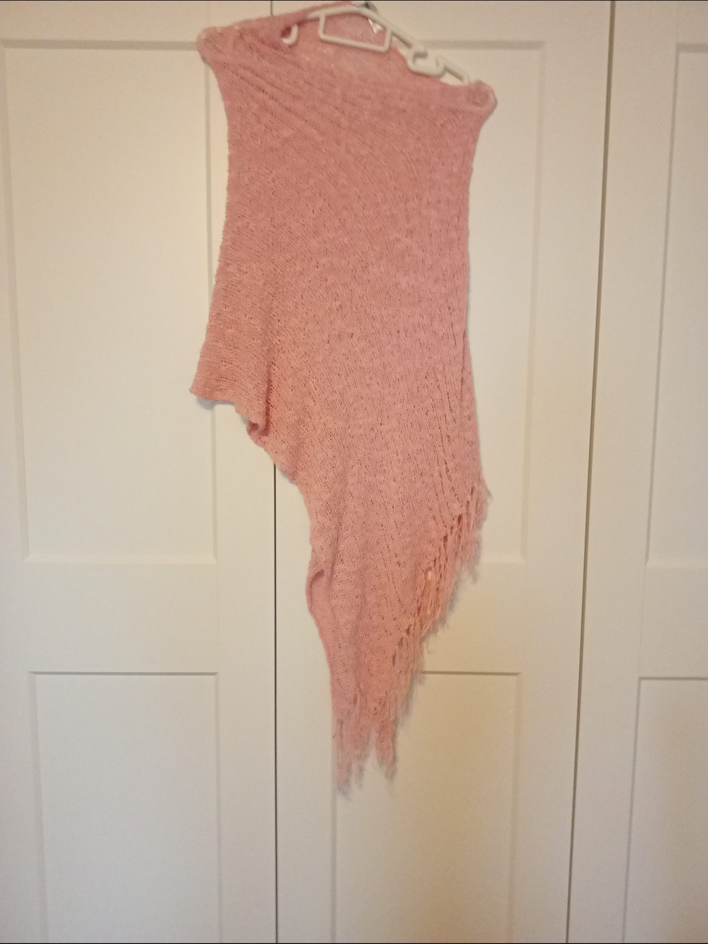 Vintage Y2K Pink Fringe Crochet Beach Cover Shawl